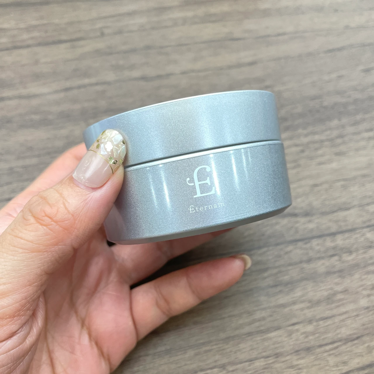 【エテルナム】再生医療研究から生まれたスキンケアを自宅で！新たな美容習慣、『唇育®』に注目！_11_1