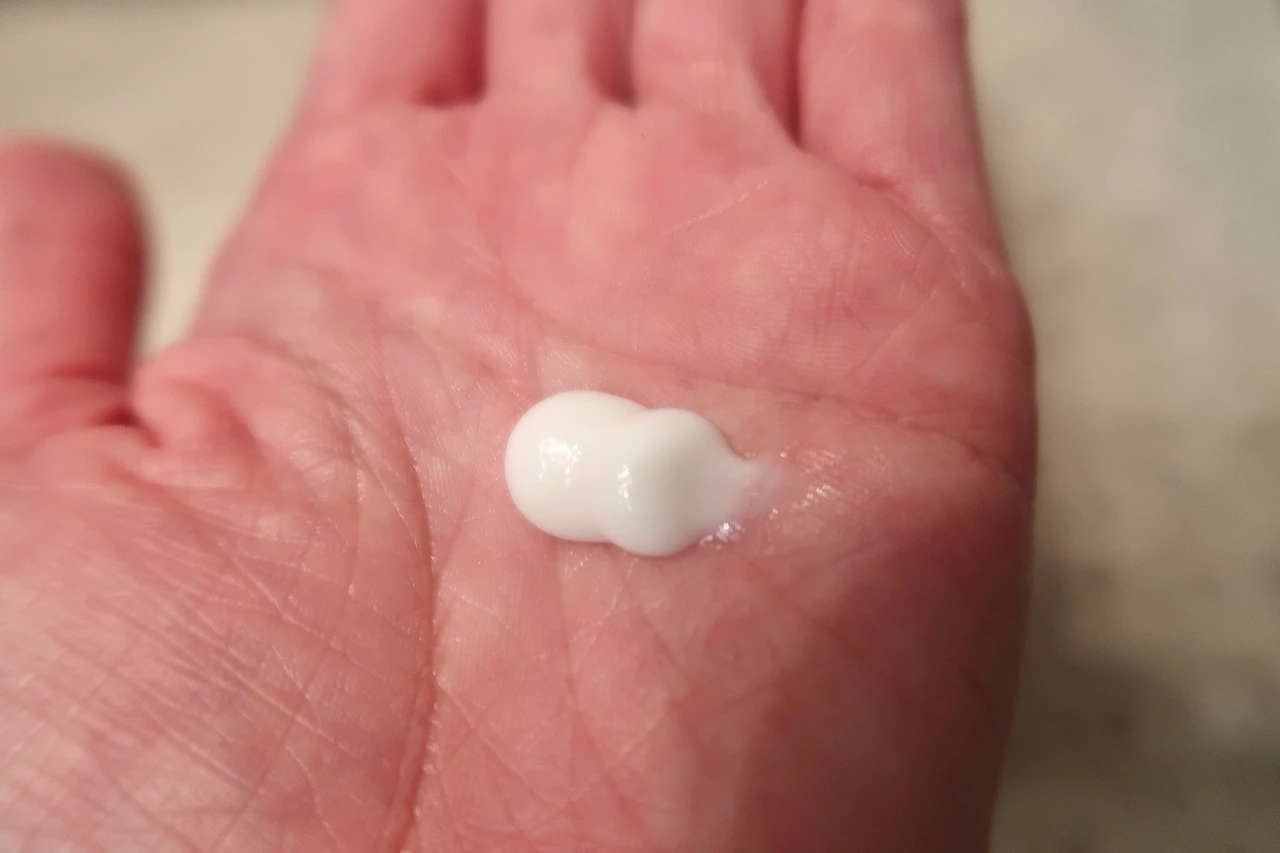 【2023年2月10日発売！普段使いから特別な日にも使える♡フェイスケアで優秀なエストからボディケア商品が新発売！】エスト インテンシブ ボディセラム_2_1