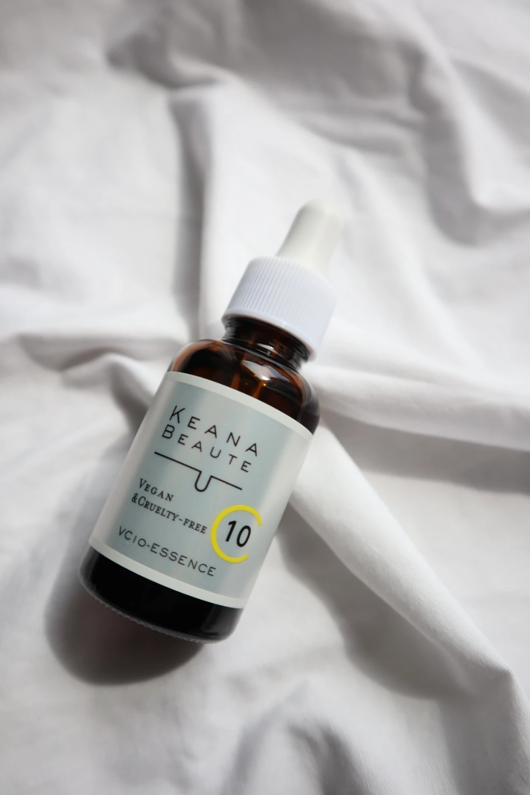 ケアナボーテ　VC10濃美容液