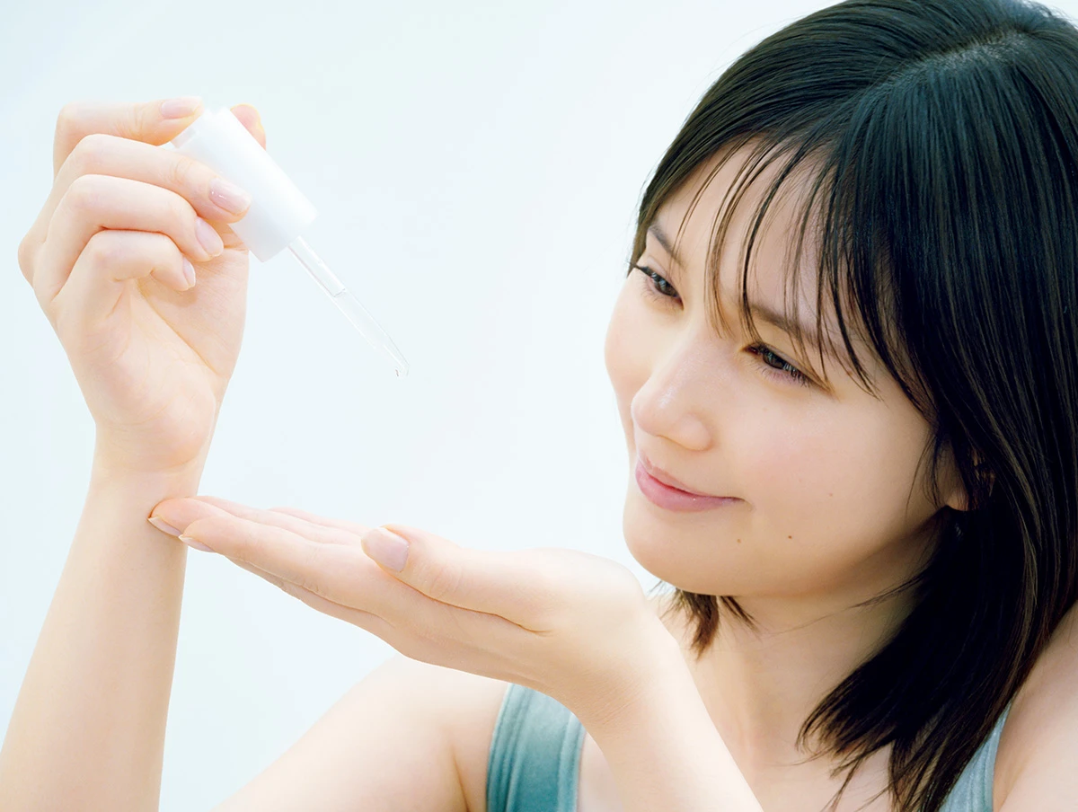 キュレル 潤浸保湿 角層深部バリア美容液　本田翼　優しい使い心地