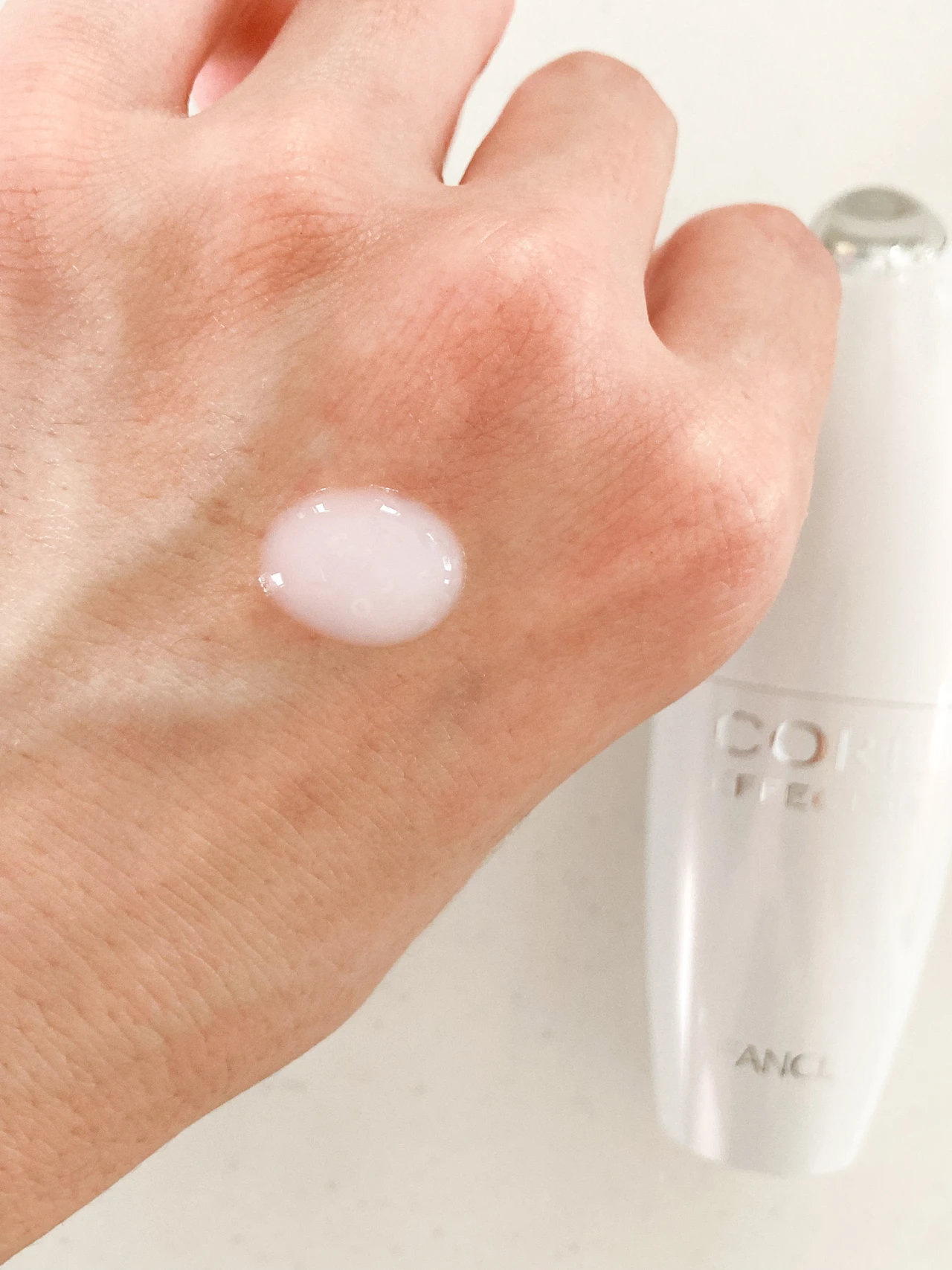 新習慣の先行型美容液！ブースターとの違いとは？ファンケル コアエフェクターで未体験のなめらかハリ肌へ。_2_1