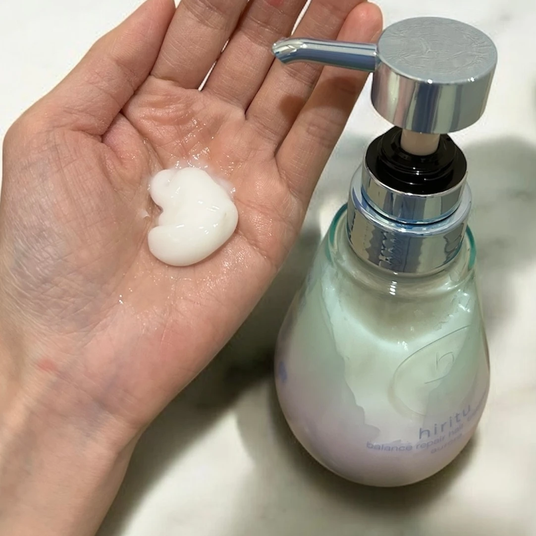 ヒリツ バランスリペアトリートメント オーロラ テクスチャー