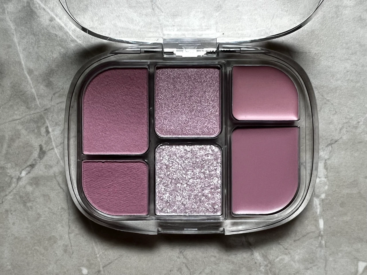 【ウェイクメイク】マルチパレットで何通りも楽しめちゃう！チーク、ハイライト、アイシャドウ_4_1