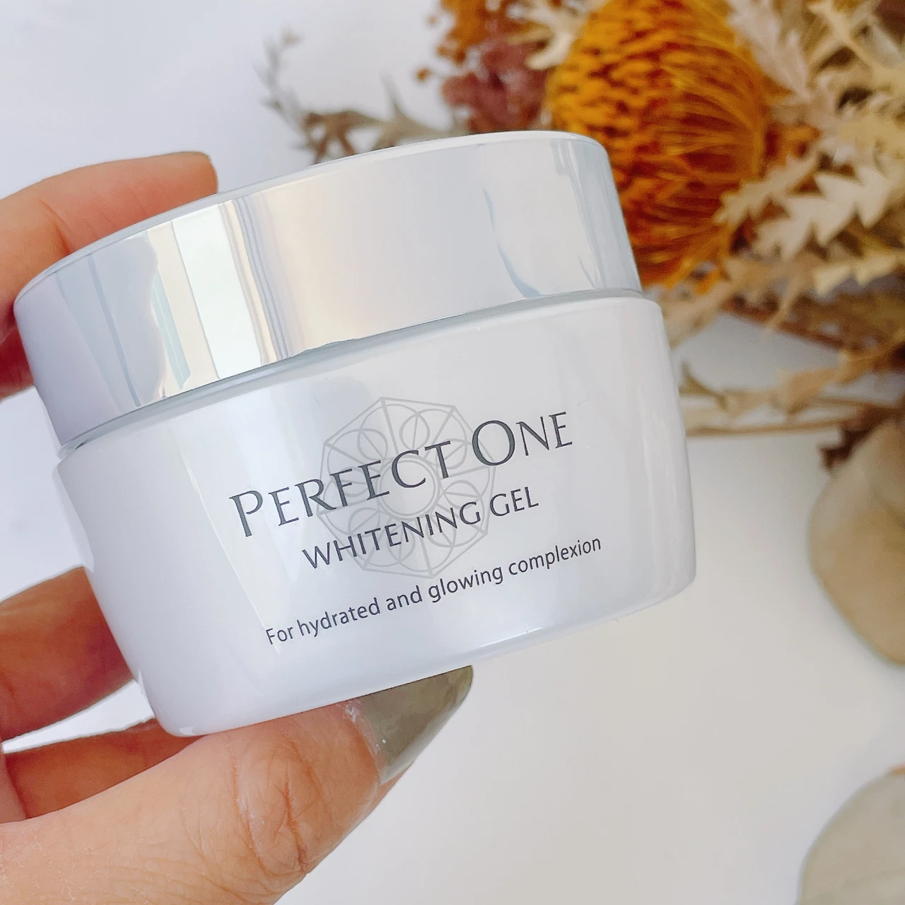 パーフェクトワン 薬用ホワイトニングジェル レビュー