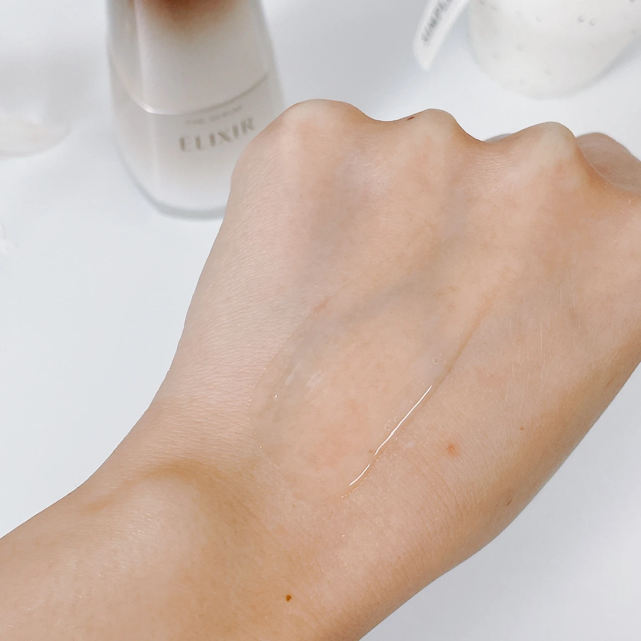 エリクシール ザ セラム aa 使い心地 テクスチャー