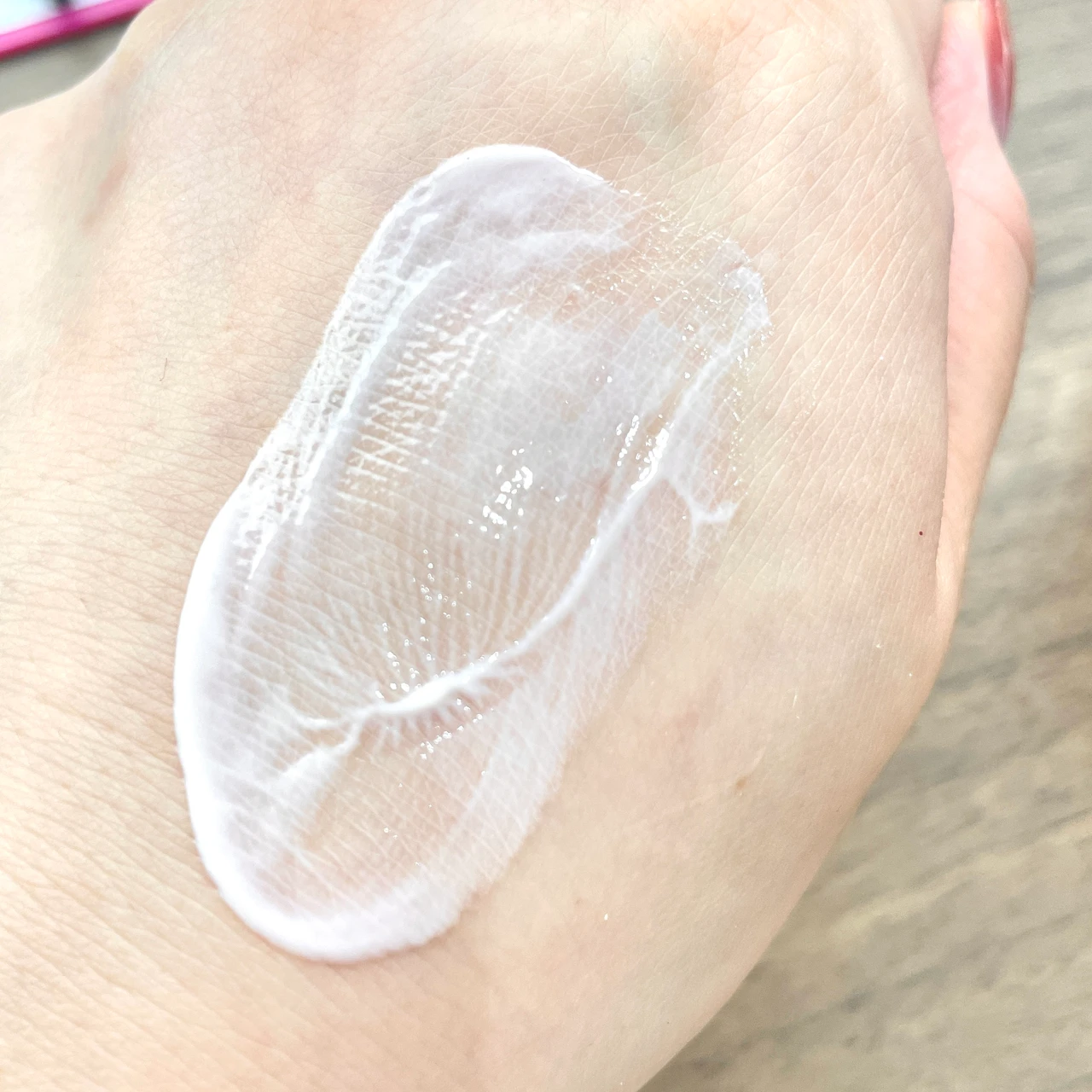 SHISEIDO エッセンススキングロウプライマー