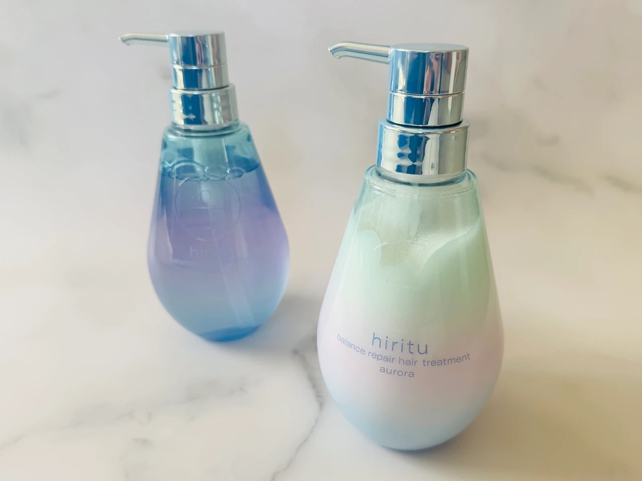 hirituのバランスリペアシャンプー オーロラとバランスリペアヘアトリートメント オーロラ