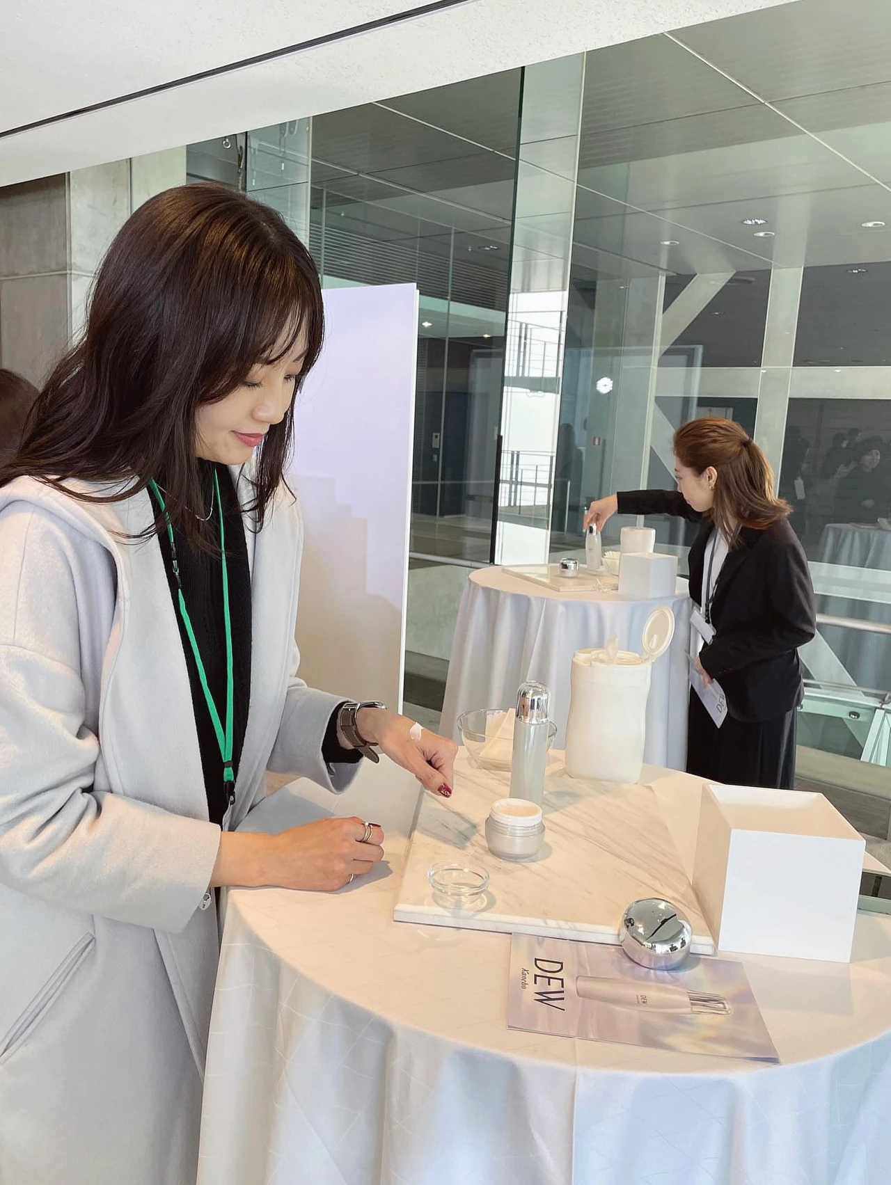 DEW新CM発表会のようす