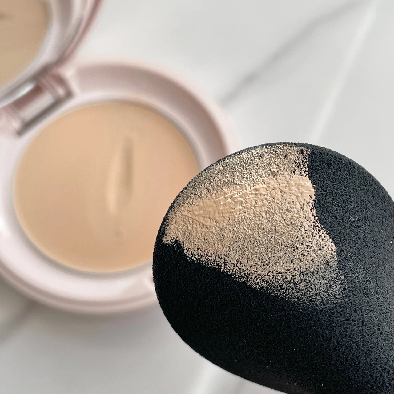 かさつく時期におすすめ！美容液ファンデーション【プリマヴィスタ デイトリートメントバーム】_3