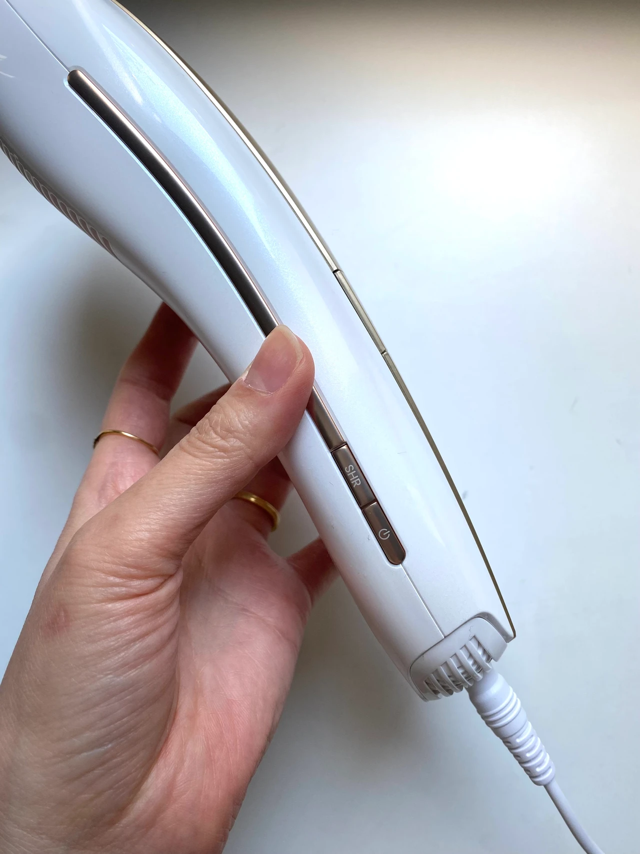 家庭で効率よく脱毛できる【Ulike】Air10 IPL光美容器_3