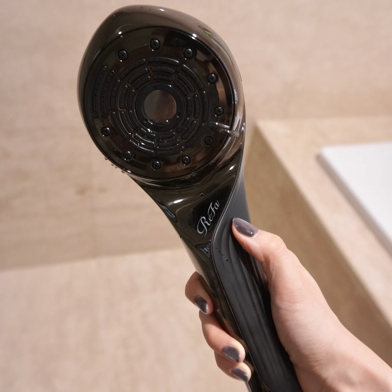 リファの最新シャワーヘッドと光美容器で美肌へ【ReFa FINE BUBBLE U／ReFa EPI W】どんな効果がある？おすすめポイントや使い方もご紹介！_5_2