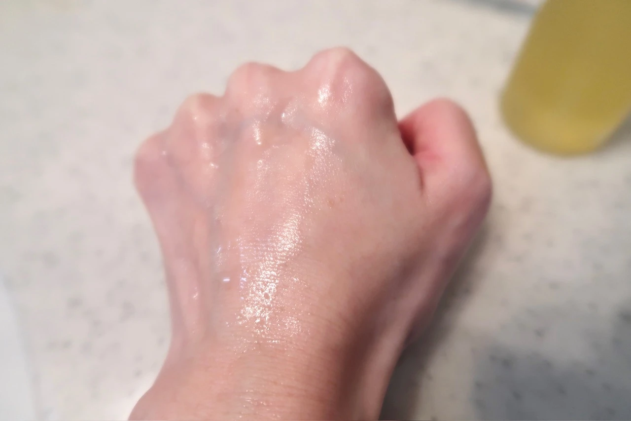 【美容皮膚科でも取り扱いあり。界面活性剤なし！洗浄成分はすべて植物由来のオイルを使用したオイルクレンジング】KINS CLEANSING OIL_3