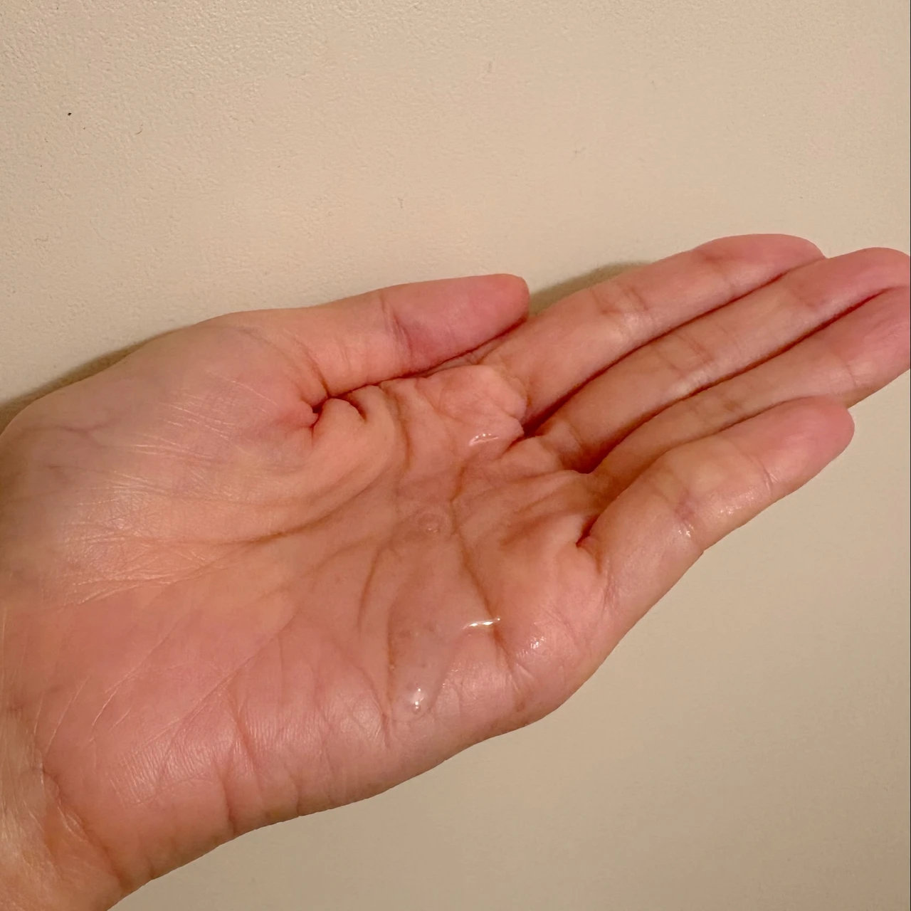 うねり広がりにアプローチ!スキンケア発想のシャンプー&トリートメント_2