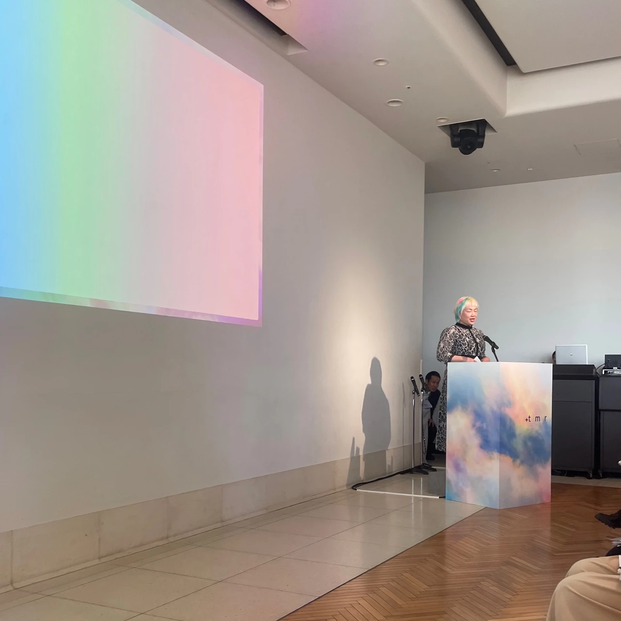 プラストゥモロー　デビュー