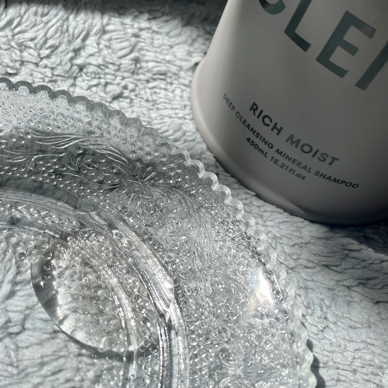 『泥ヂカラ』で髪にも肌にも美しさをプラス。クレンドで始める“保水ミネラルヘアケア“_2