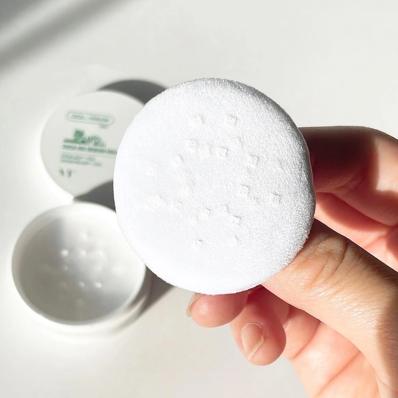 【VT CICA ノーセバム マイルドパウダー】ずっと触れていたいサラサラ肌へ！ジェンダーレスで使える便利なパウダー。_2_2