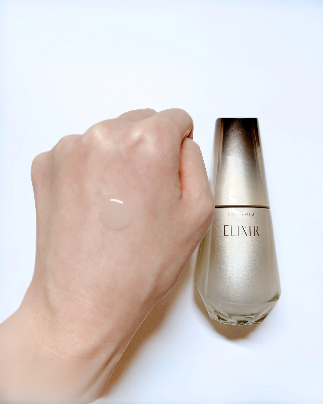 ベストコスメ３０賞受賞の話題のエリクシール美容液で大人の肌悩みにアプローチ！_3_1