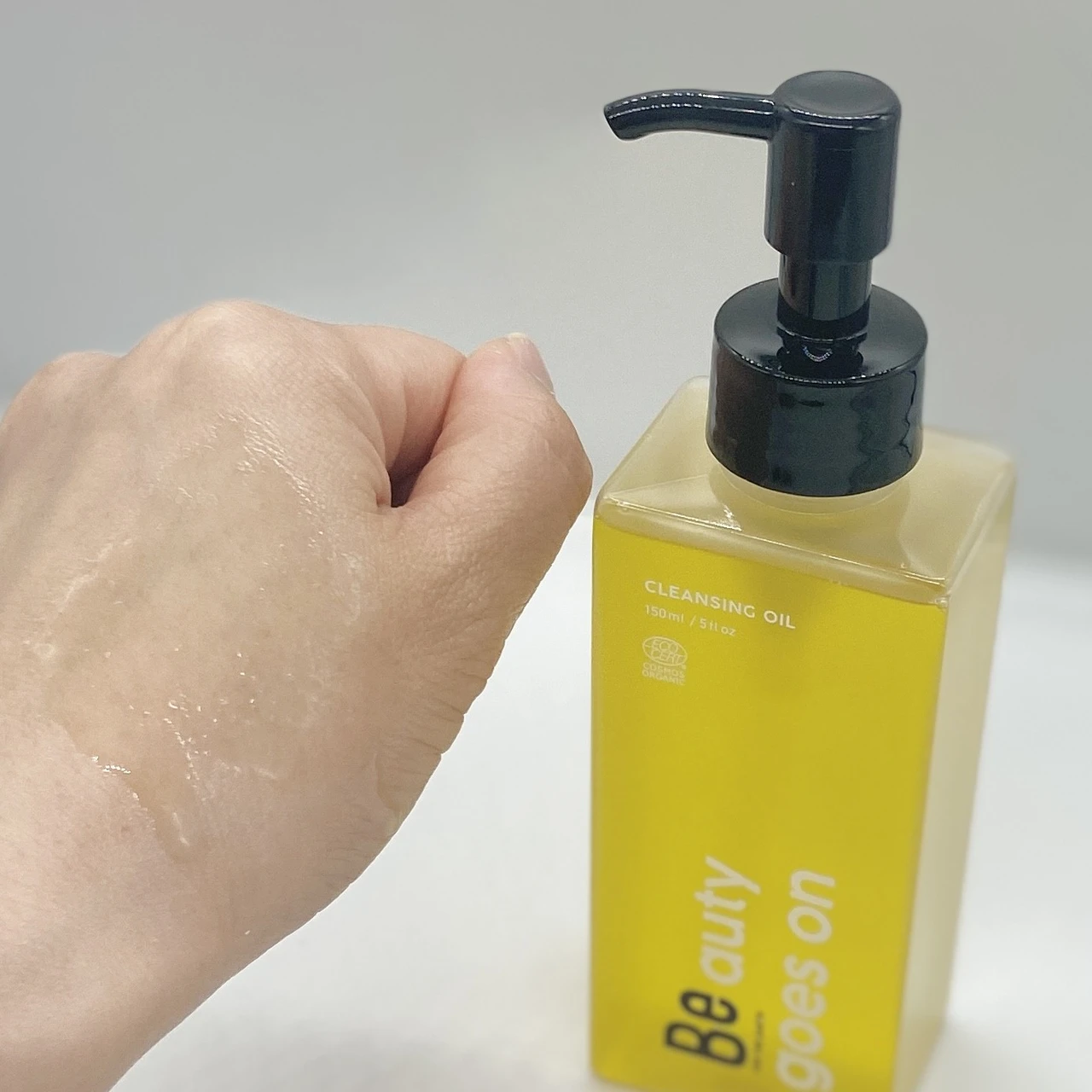 まるで美容オイルのようなしっとりした洗いあがり!「Be クレンジングオイル C」_2_3