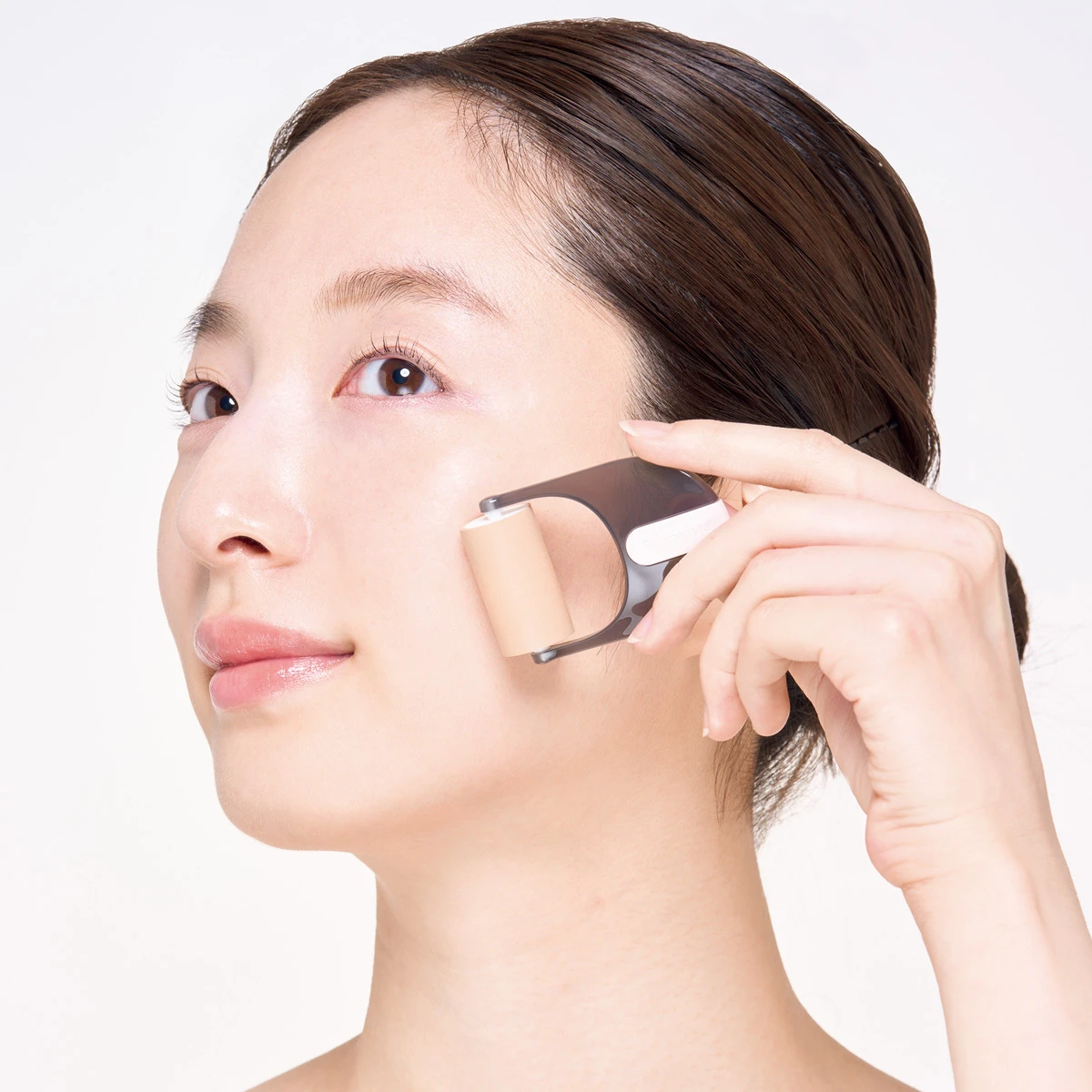 arimura kasumi マキア 新提案！ 有村架純×プリマヴィスタ。バーム＆クッションローラーでしっとり薄膜ツヤツヤ肌 | マキアオンライン | 美容雑誌『MAQUIA（マキア ）』公式ビューティサイト