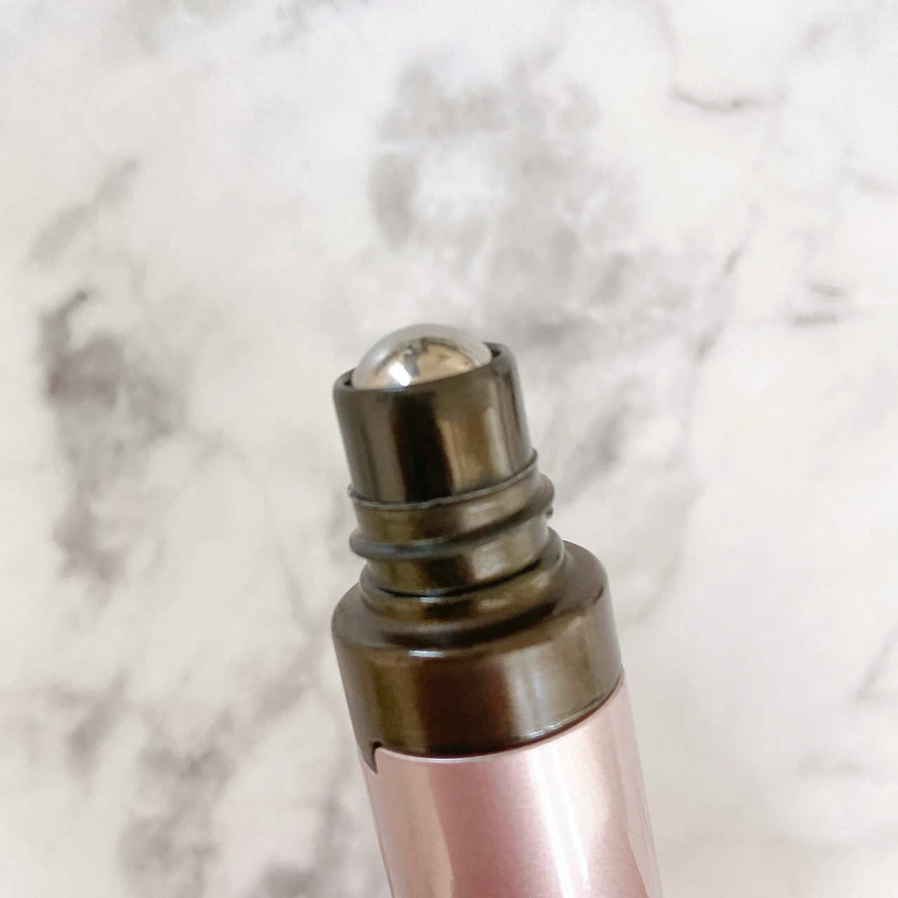 【独自開発！２in１目元用スティック🪄】気になる目元のケアに☝️ブライトエイジ「アイゾーン ダブルリバイタライザー」👁✨_2_1