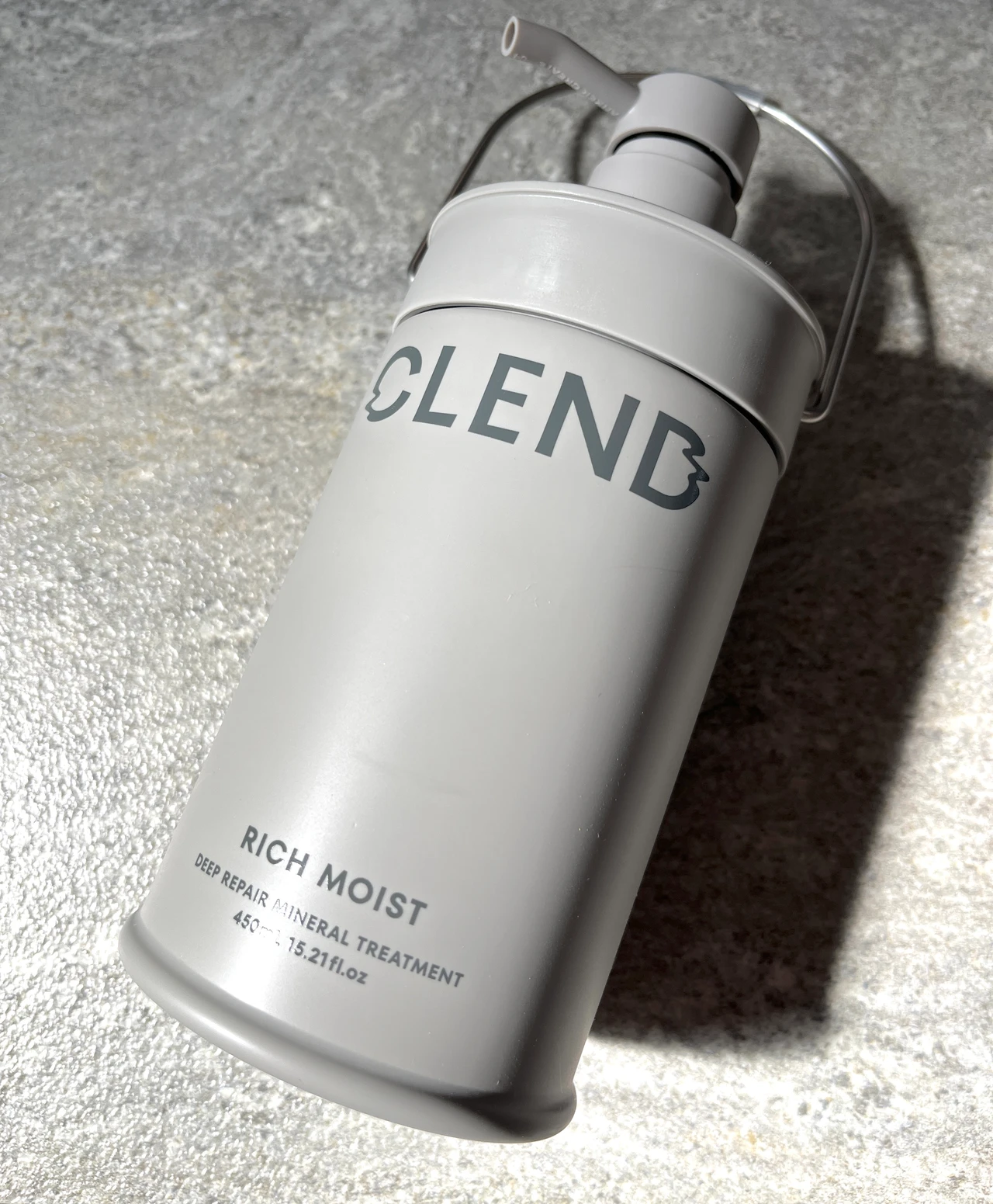 クレンド　リッチモイスト ディープクレンジングミネラル シャンプー　ディープリペアミネラル トリートメント　ヘアケア　泥