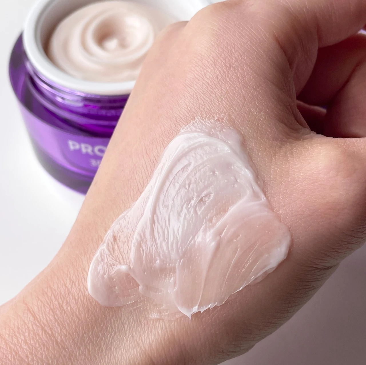 プロバイオダーム ３D リフティングクリーム