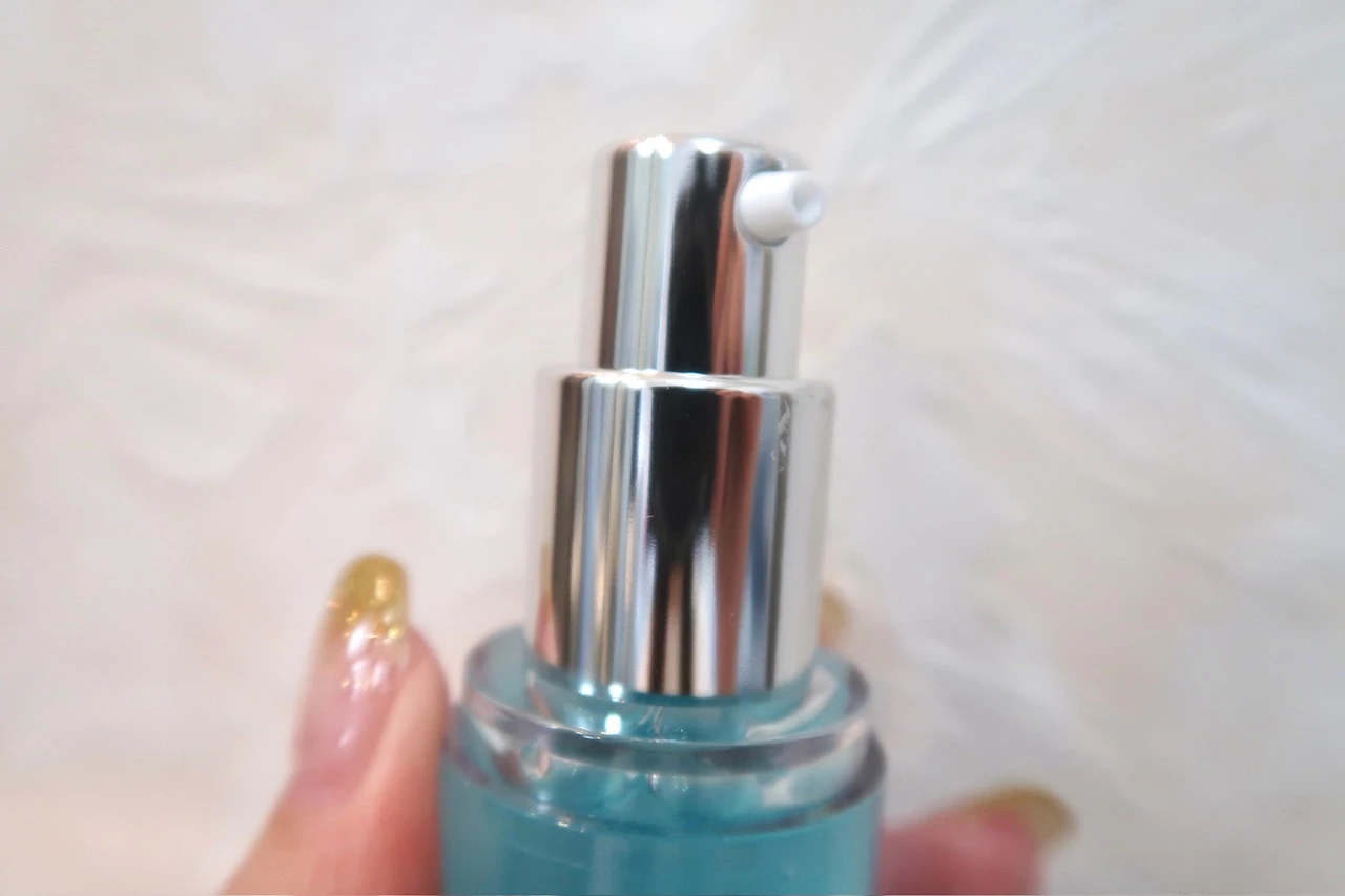 エンビロン  セリエンスナイトセラムのポンプ部分