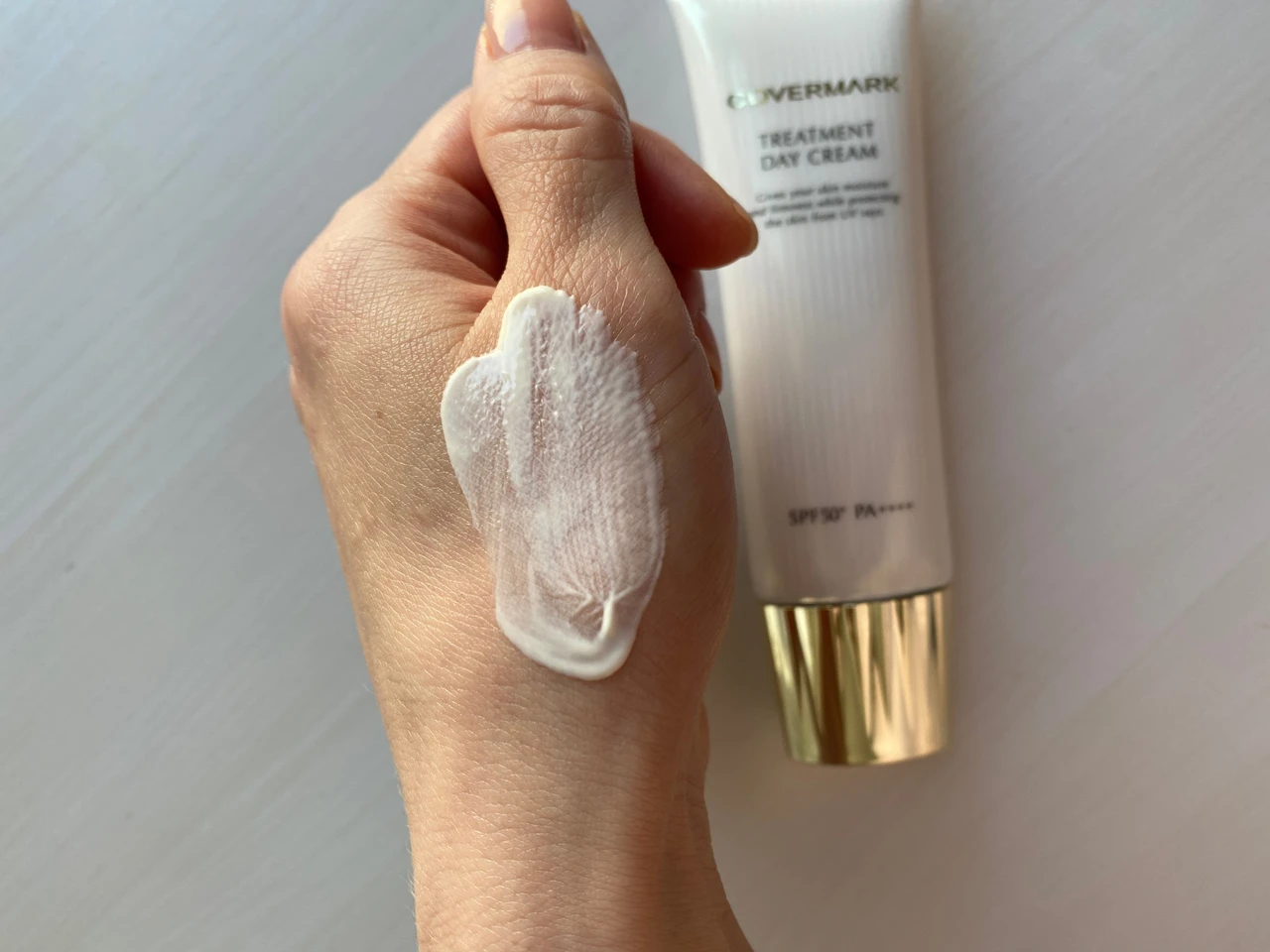 【日焼け止めが苦手な方必見】スキンケアしながらUVケアもできる優れもの！カバーマーク　トリートメント　デイ　クリーム_3