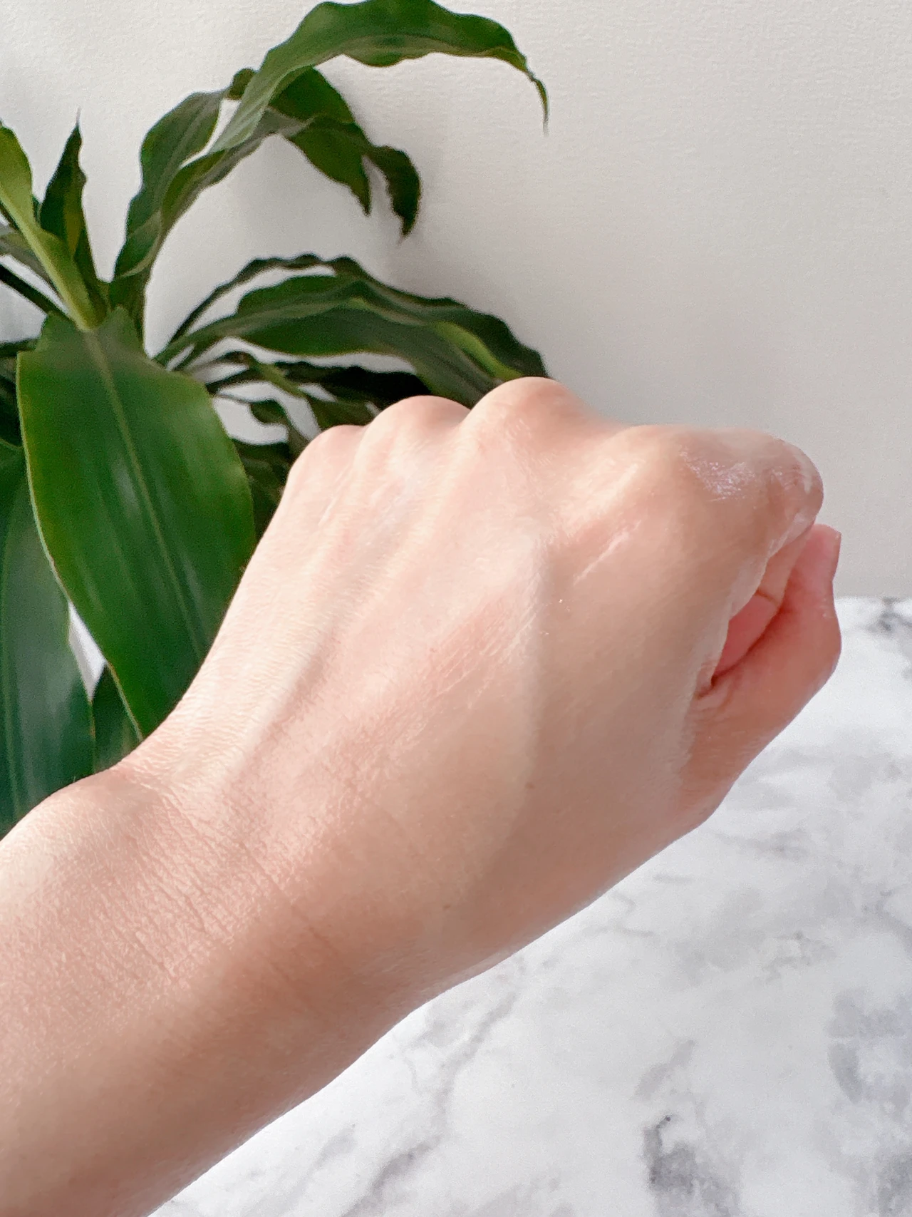 【時短なのに、美白もツヤも😍】パーフェクトワン「薬用ホワイトニングジェル（医薬部外品）」_3_3