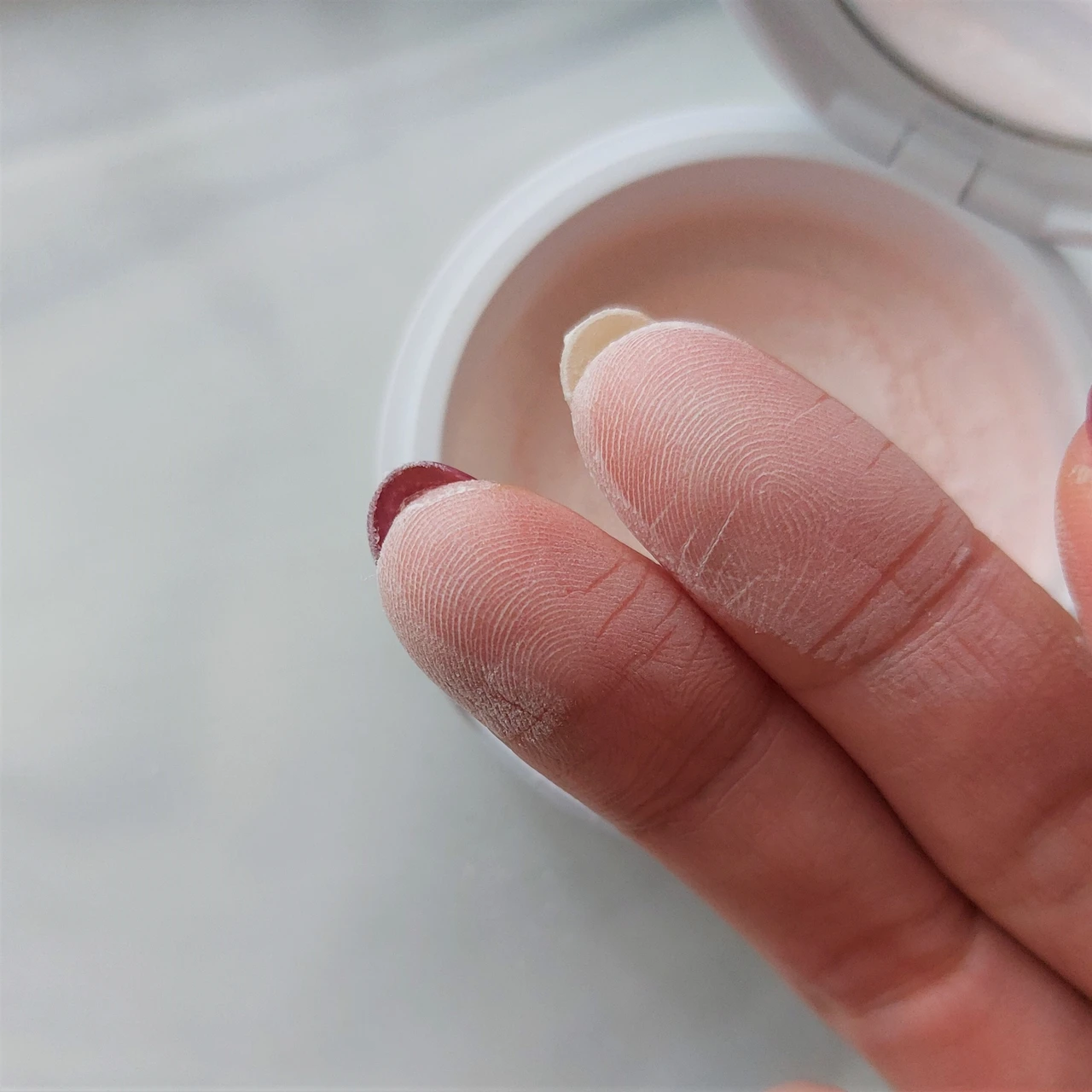 【毛穴レス肌をゲット！】プリマのポアレスフィクサーパウダーで毛穴も色ムラもない肌へ。_4_2