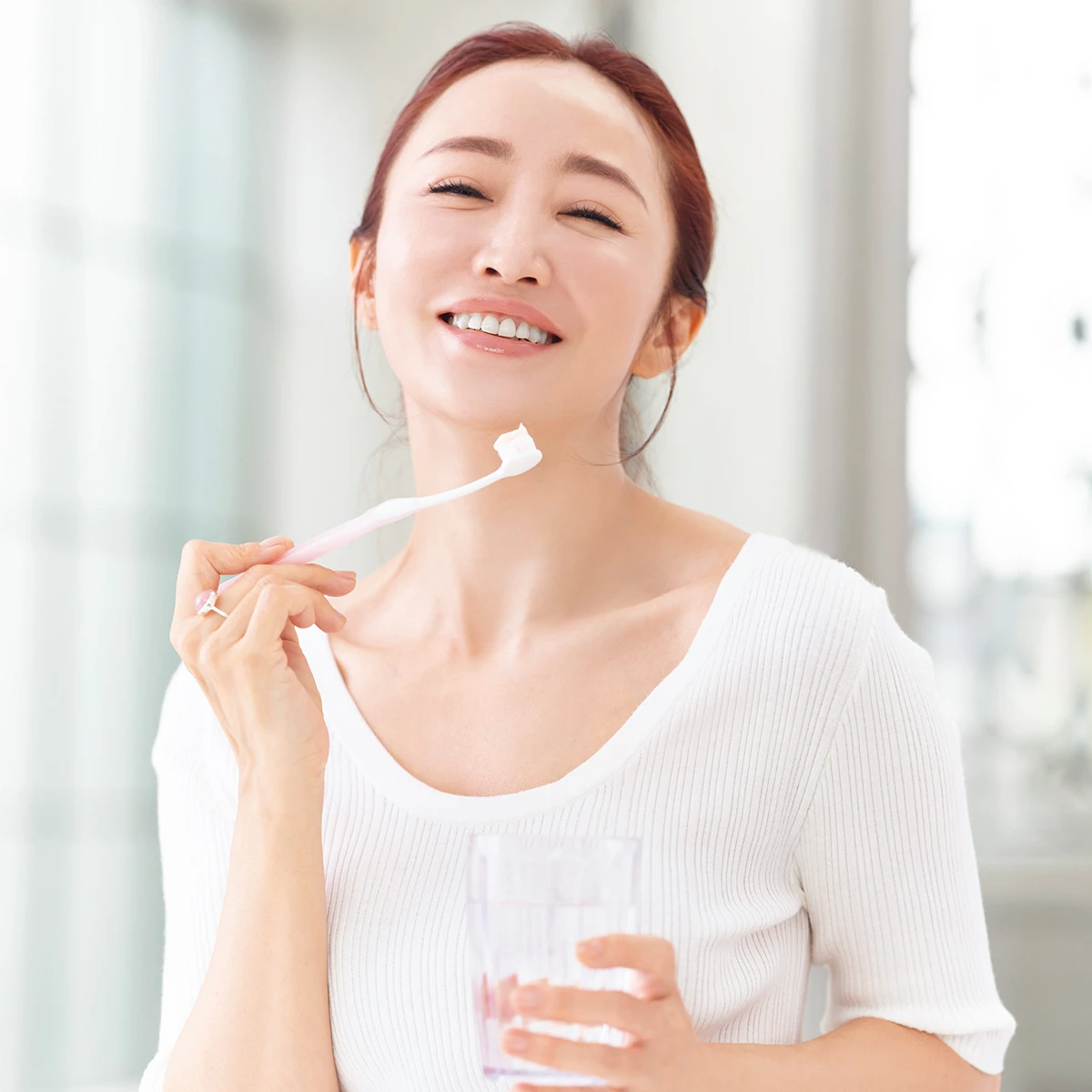 オーラルケアは、歯を磨くだけじゃない! ピュオーラと見つけよう神崎恵さんの「輝きの秘密」_4