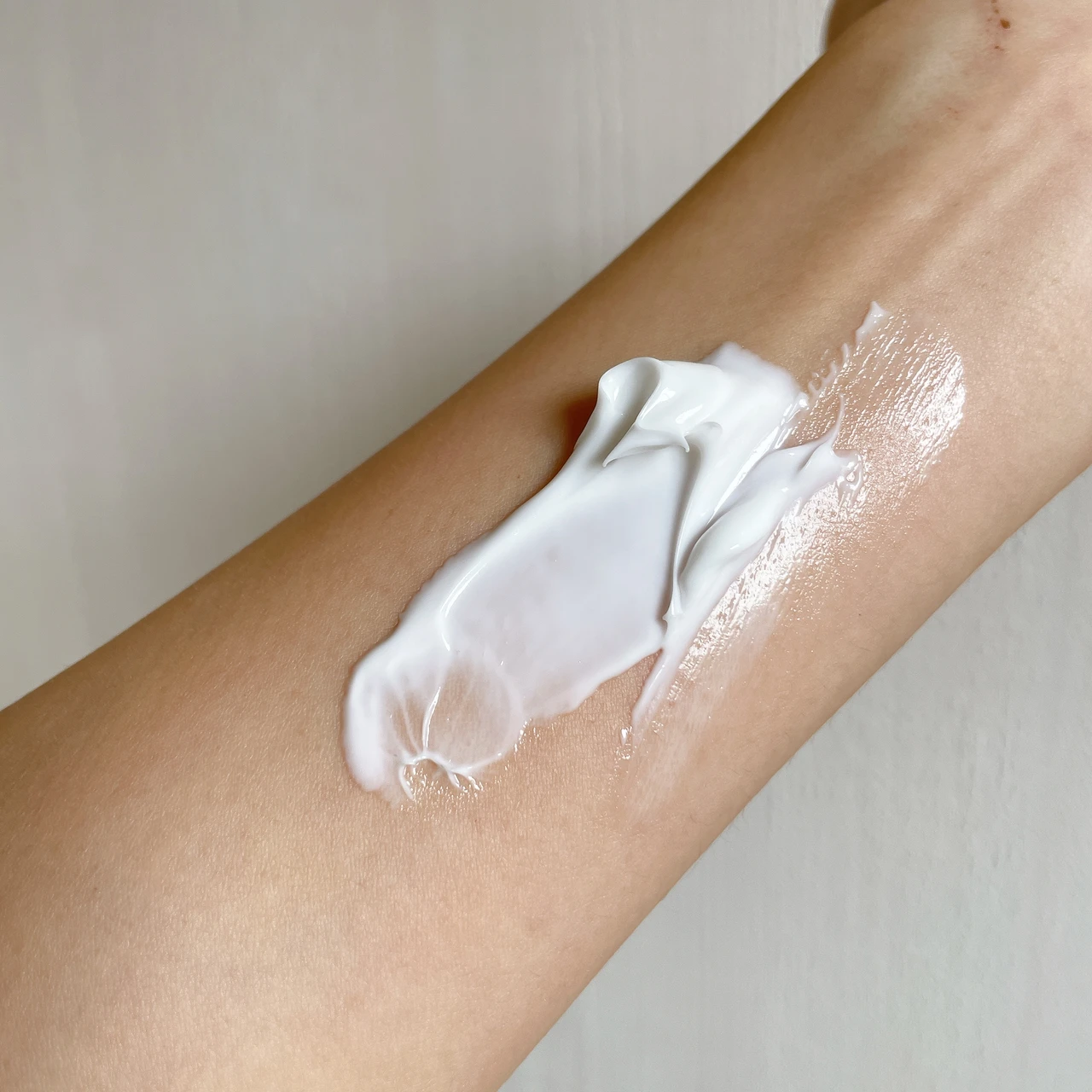 クレンジングしながら保湿する！？美容液クレンジングクリーム” room S " スキンイノセンサ_4_1