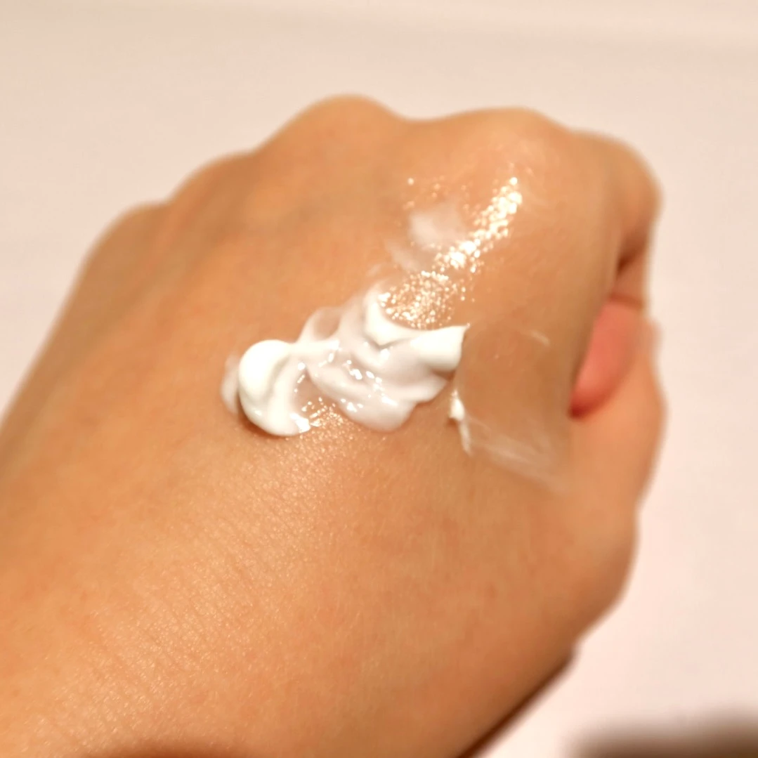 乾燥肌・敏感肌向けの保湿クリーム。朝夜使えて、しっとりと潤う！ミノン アミノモイスト モイストチャージ クリーム_3_1