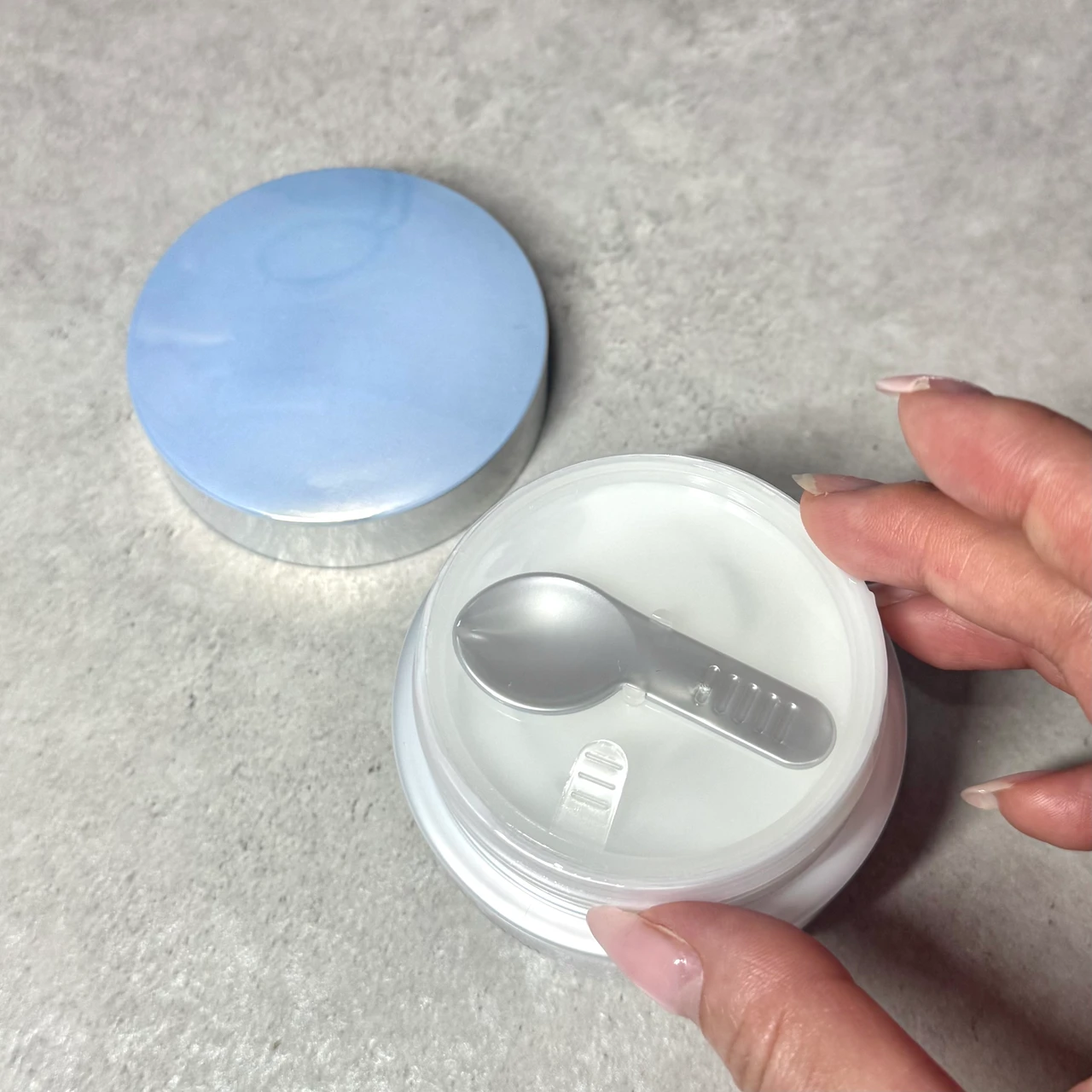 パーフェクトワン 「薬用ホワイトニングジェル(医薬部外品)」付属スパチュラ付き