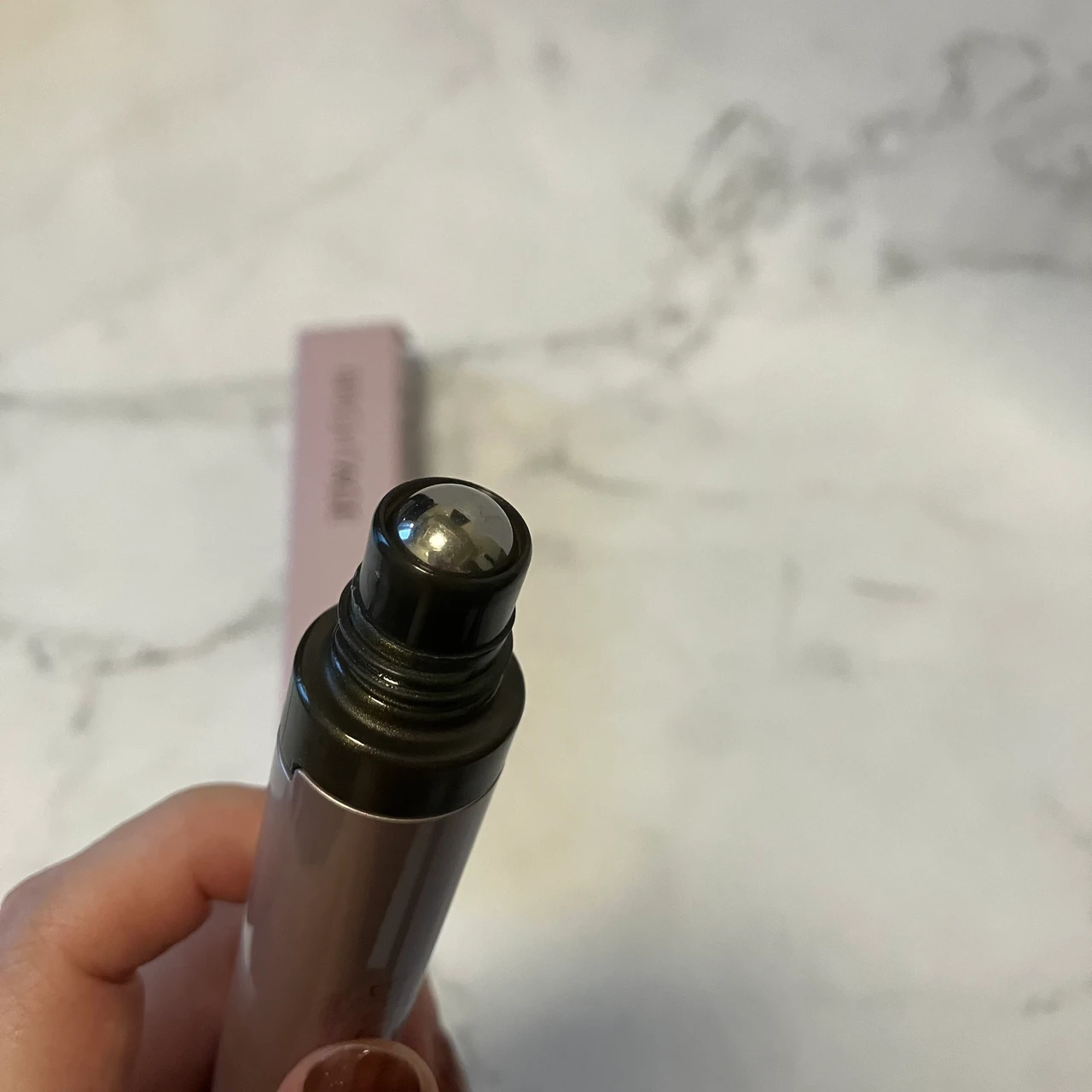 【ブライトエイジ】2in1！面倒になりがちな目元のケアが楽しみになるアイテム【アイゾーン ダブルリバイタライザー】_4