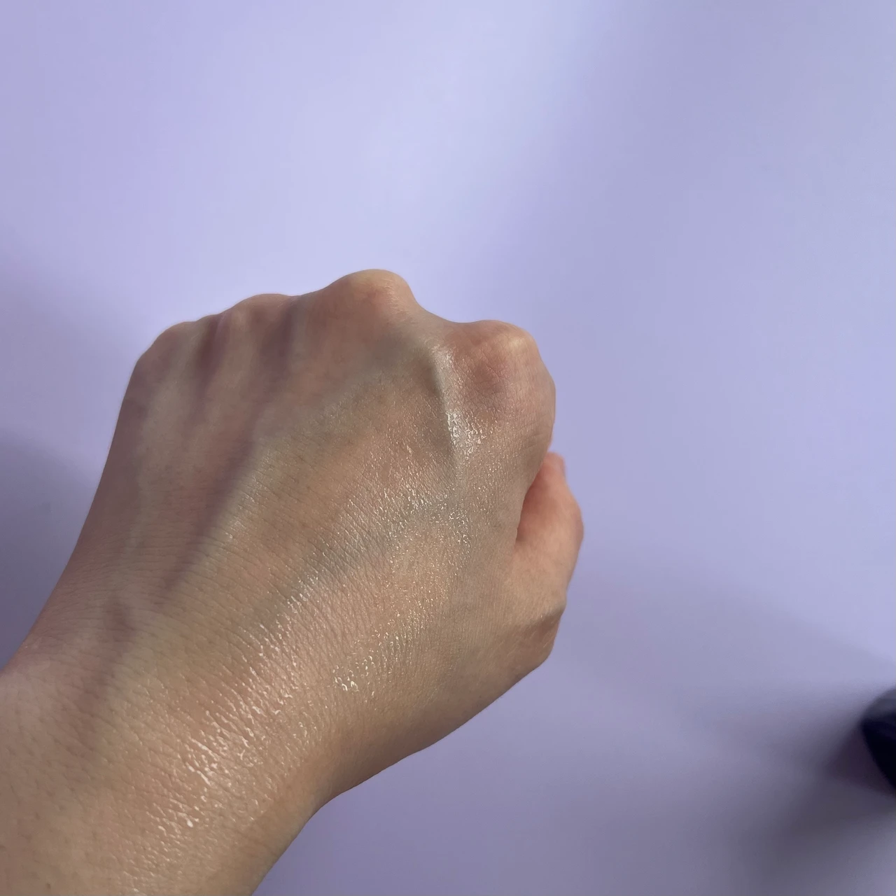 【ホワイトロジスト】コウジ酸の力で全顔美白が叶う、大人気美白美容液【コスメデコルテ】_3_2