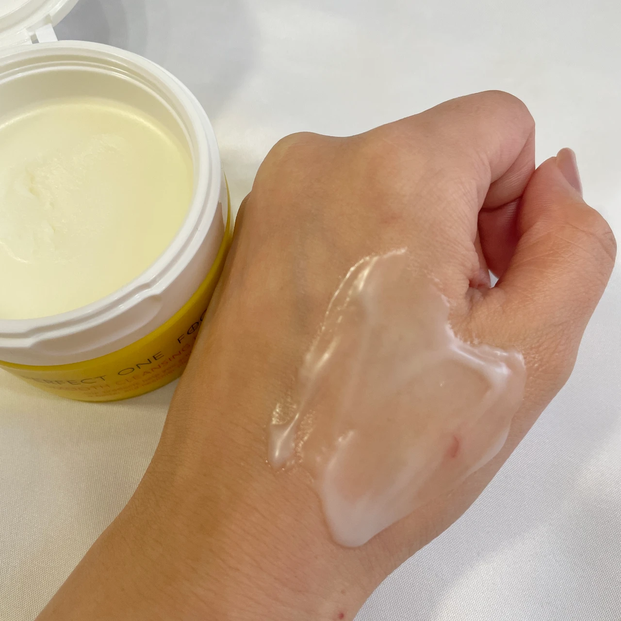 パーフェクトワンフォーカス　スムースクレンジングバーム