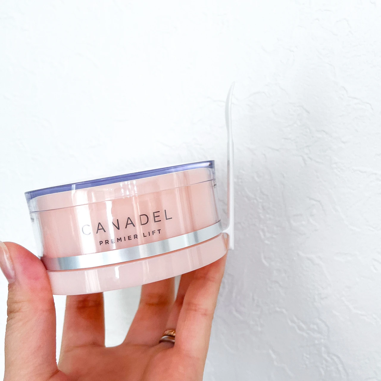 30代なら取り入れたい、ナイアシンアミドが有効成分のオールインワン！「カナデル プレミアリフト ＜医薬部外品＞」で、時短エイジングケア*始めてみた。_3_2