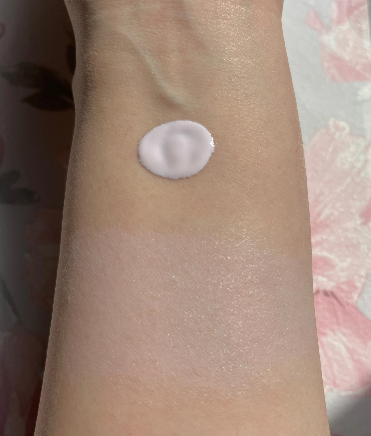 【紫外線から肌を守りながらくずれ防止＆トーンアップ！】夏にむけておすすめの日焼け止め化粧下地_3