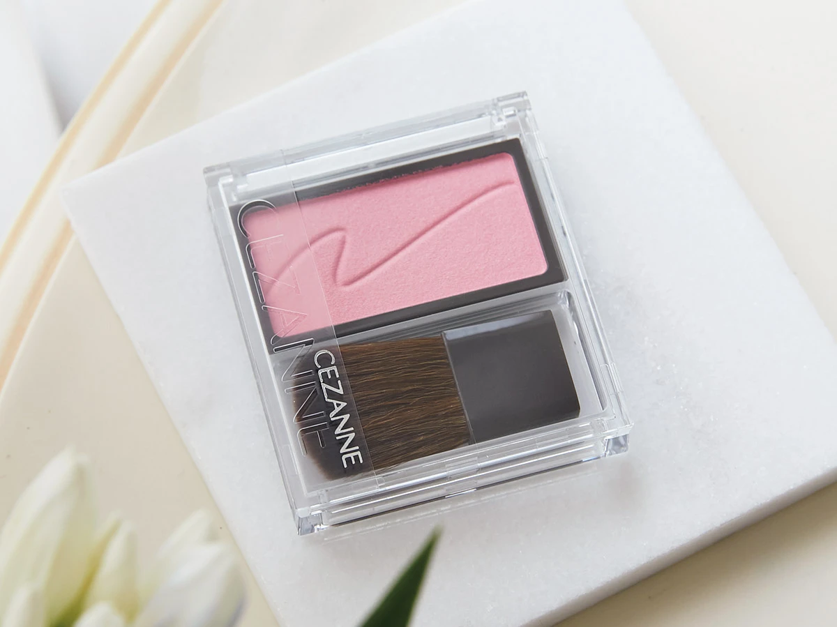 セザンヌ　チークブラッシュ