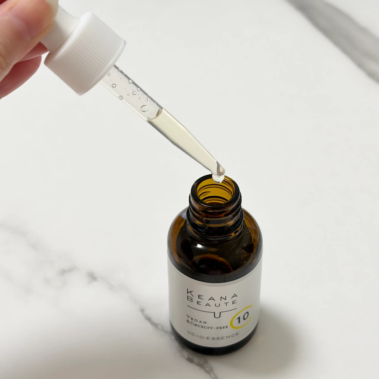  "毛穴専門”のスキンケアシリーズ♡【ケアナボーテ VC10濃美容液】_2