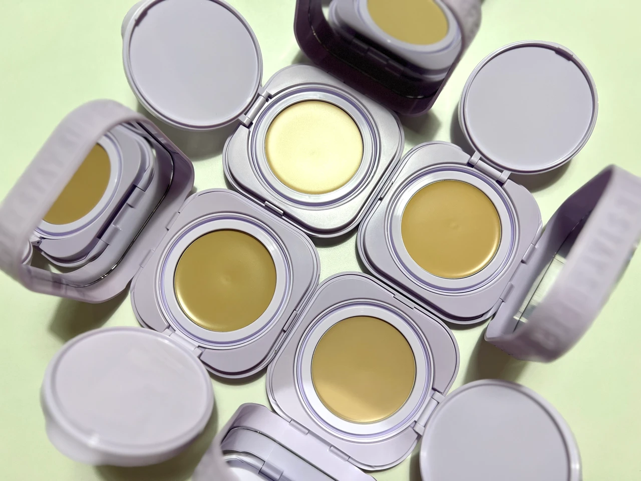 ハイカバーなのに素肌感を活かせる生チョコバームファンデーション※食べ物ではありません_1