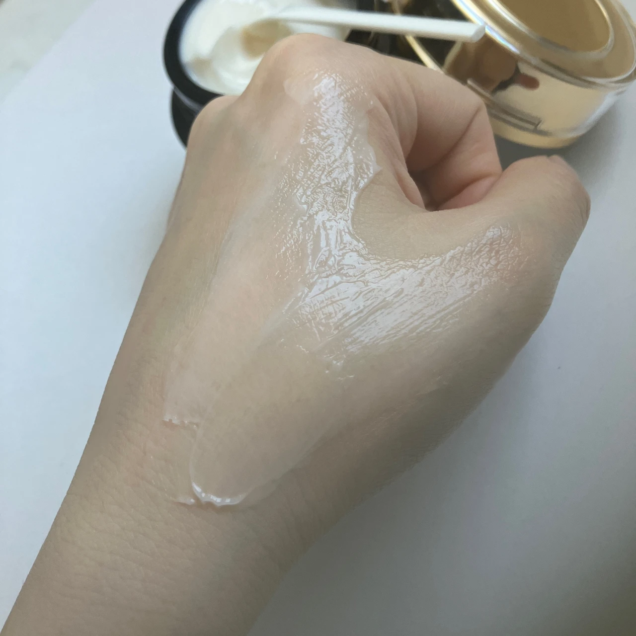 【ゆるみ悩みに】オバジから登場！張力に注目した、ハリ肌へ導く濃厚クリーム_5_2