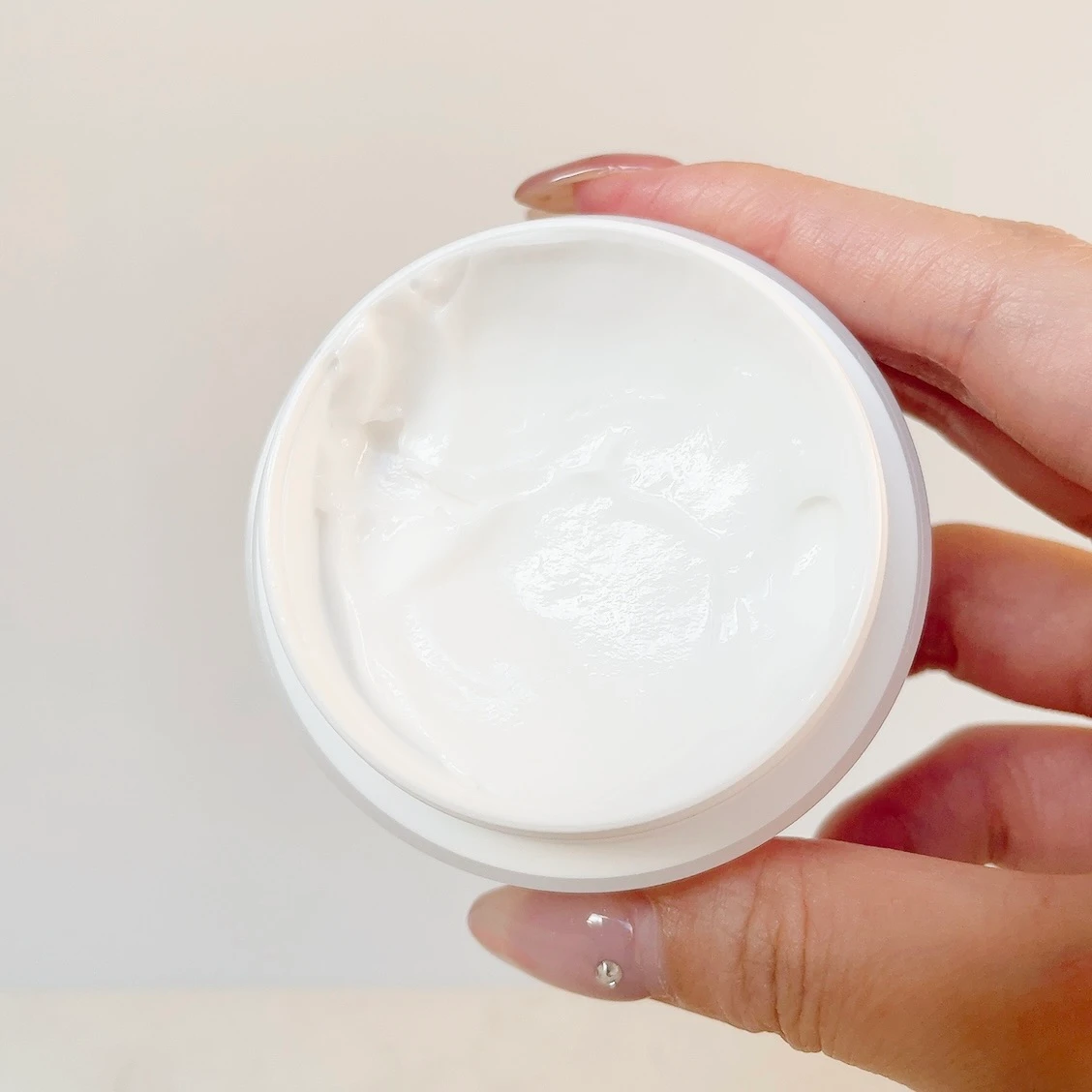 【新商品】乾燥から肌を守る秋の味方、ミノンのモイストチャージ クリーム_2_2