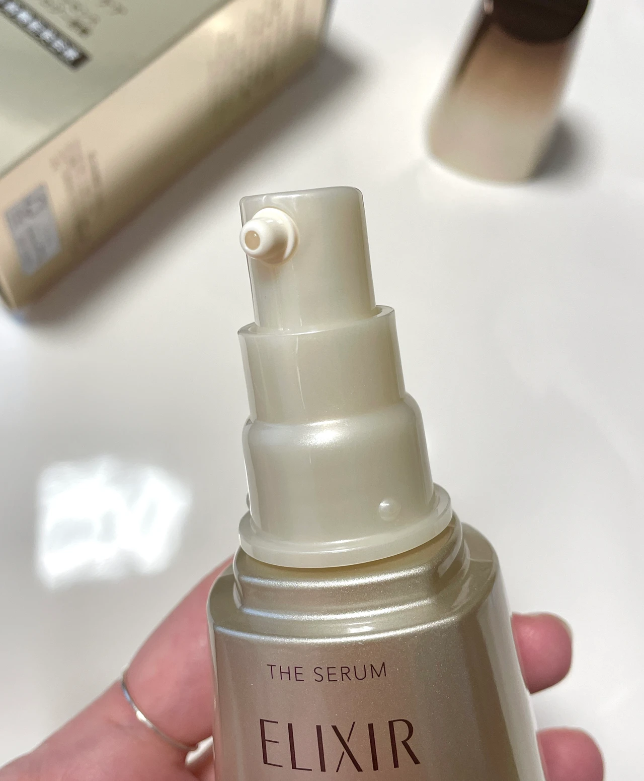 ELIXIR(エリクシール)のザ セラム aa(医学部外品)でハリ感のあるなめらか肌へ!!_3