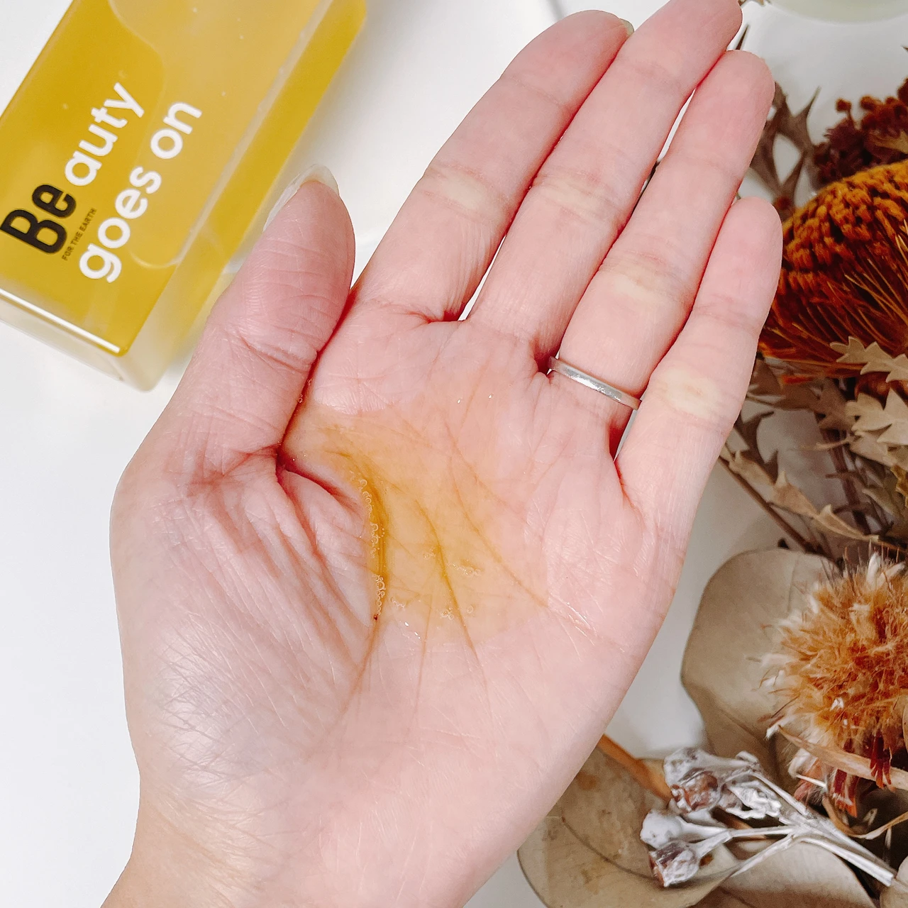 Be クレンジングオイルC テクスチャー