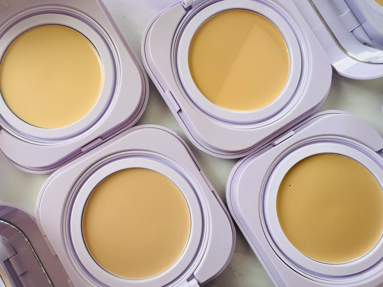 メイベリンのSPステイ クリームパクト ファンデーション