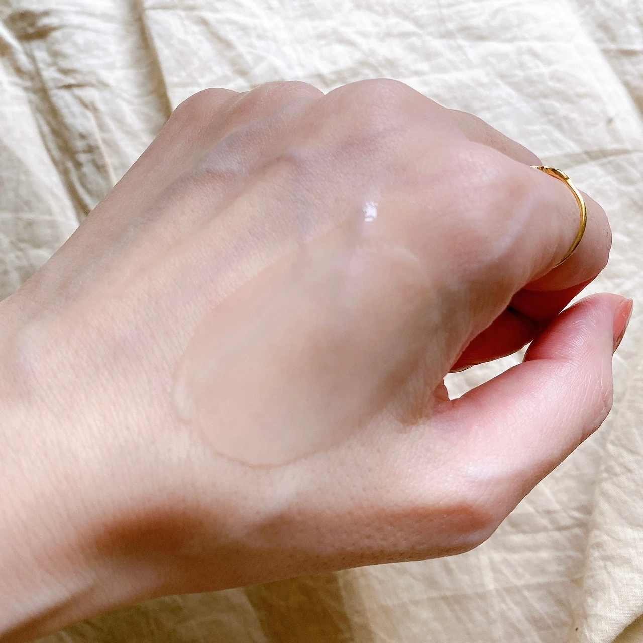 シワ・弾力ケアで跳ね返るようなハリ肌に。_5