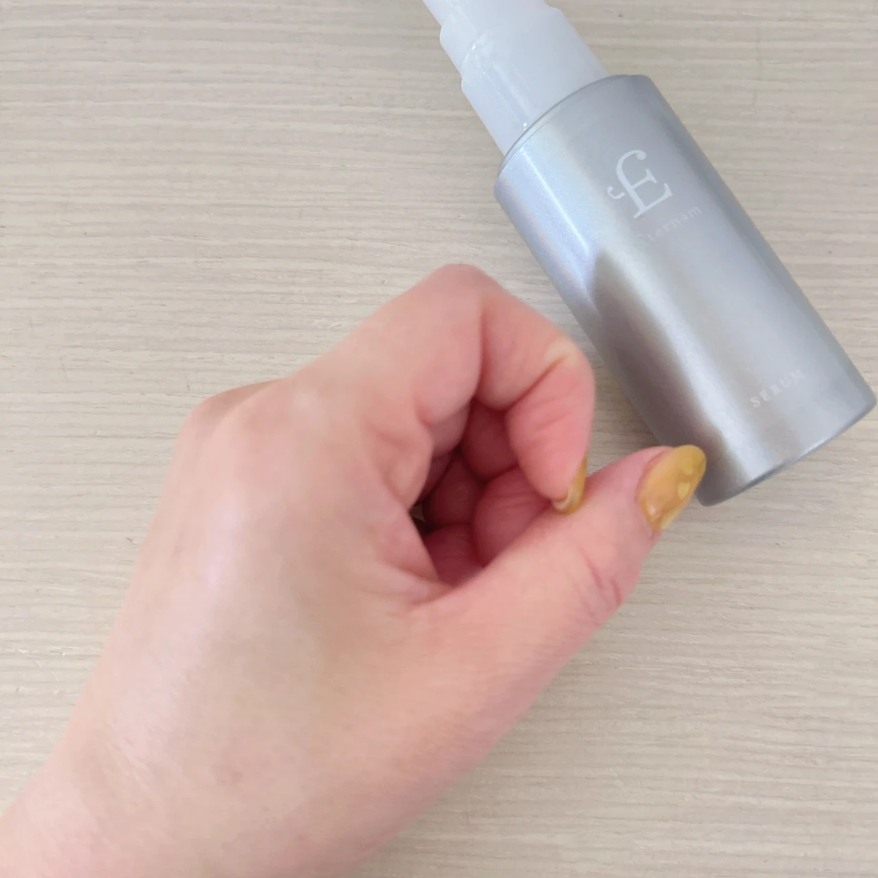 エテルナム セラム