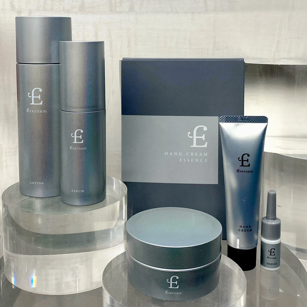 希少なヒト臍帯由来間葉系幹細胞培養場清液を高配合！FUKAMIさん絶賛の【エテルナム×マキア】_3